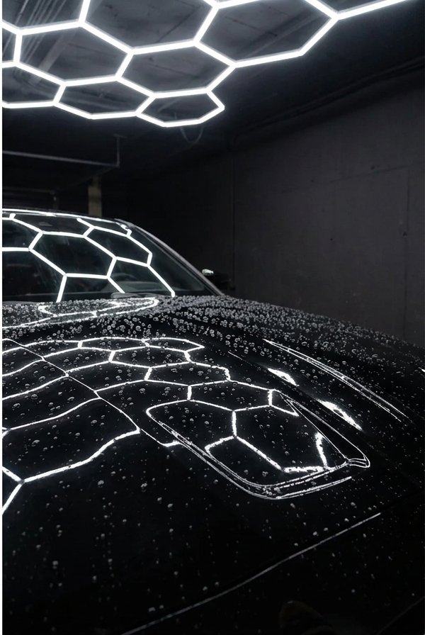 After — SERRES ceramic coating, water beading on gloss black